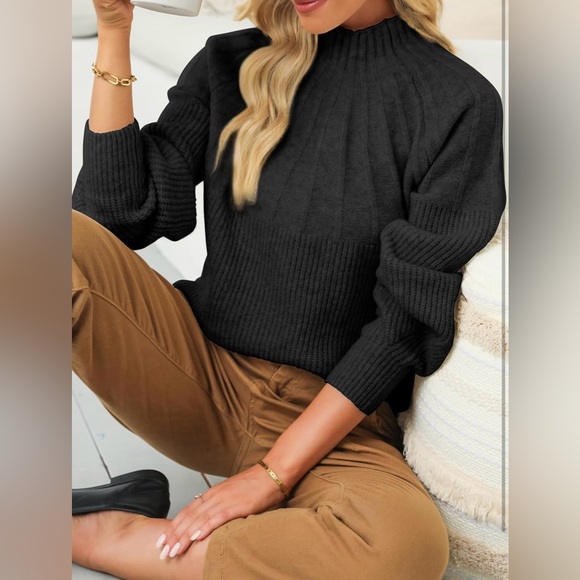 Stylish Black Ribbed Sweater - Picture 5 of 7